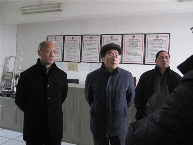 校领导视察保卫处视频监控室